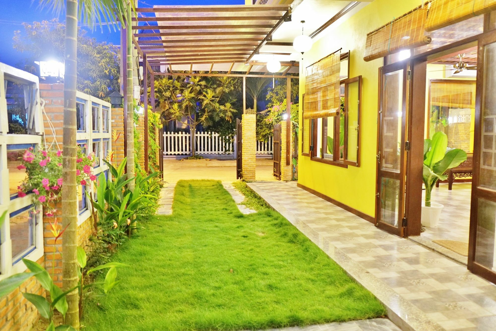 An Bang Beach Holidays Hội An Buitenkant foto